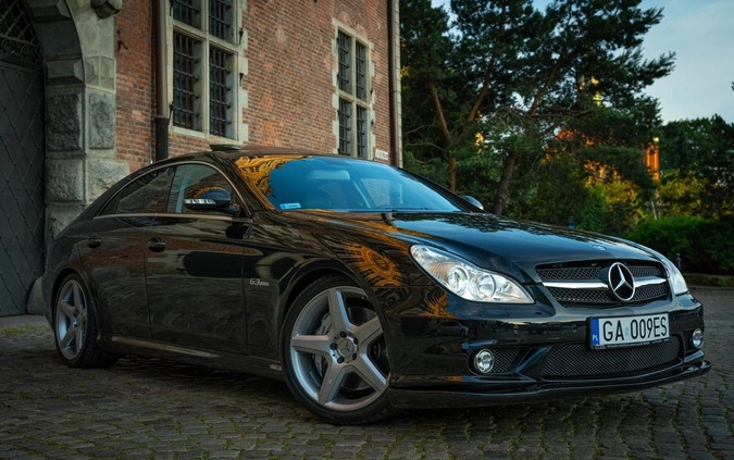 Mercedes-Benz CLS cena 160000 przebieg: 94000, rok produkcji 2007 z Gdynia małe 254